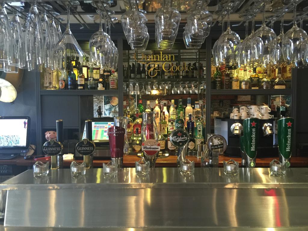 Quinlan & Cooke Boutique Townhouse And Qcs Seafood Restaurant Hotel Cahersiveen Eksteriør billede