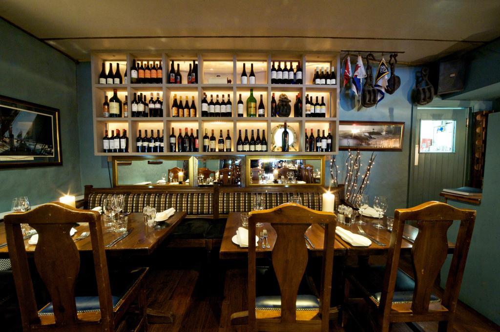 Quinlan & Cooke Boutique Townhouse And Qcs Seafood Restaurant Hotel Cahersiveen Eksteriør billede