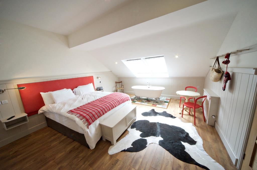 Quinlan & Cooke Boutique Townhouse And Qcs Seafood Restaurant Hotel Cahersiveen Værelse billede